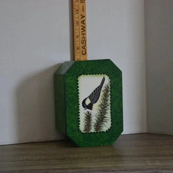 Hand painted bird wood box - Picture 5 of 5